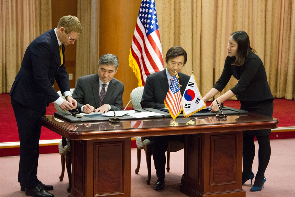 E-Commerce Contract Pitfalls: What to Do When Your Terms and Conditions Backfire