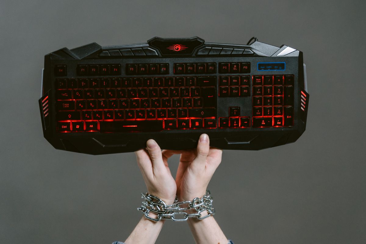 DMCA Counter Notice: How to Fight a Takedown featured image