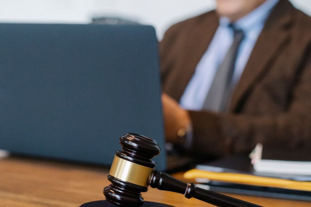 Why Businesses Need an Internet Attorney